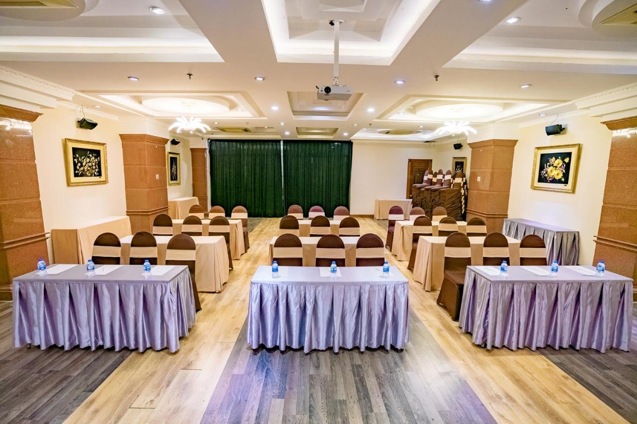 Adina Hotel Danang Exterior photo